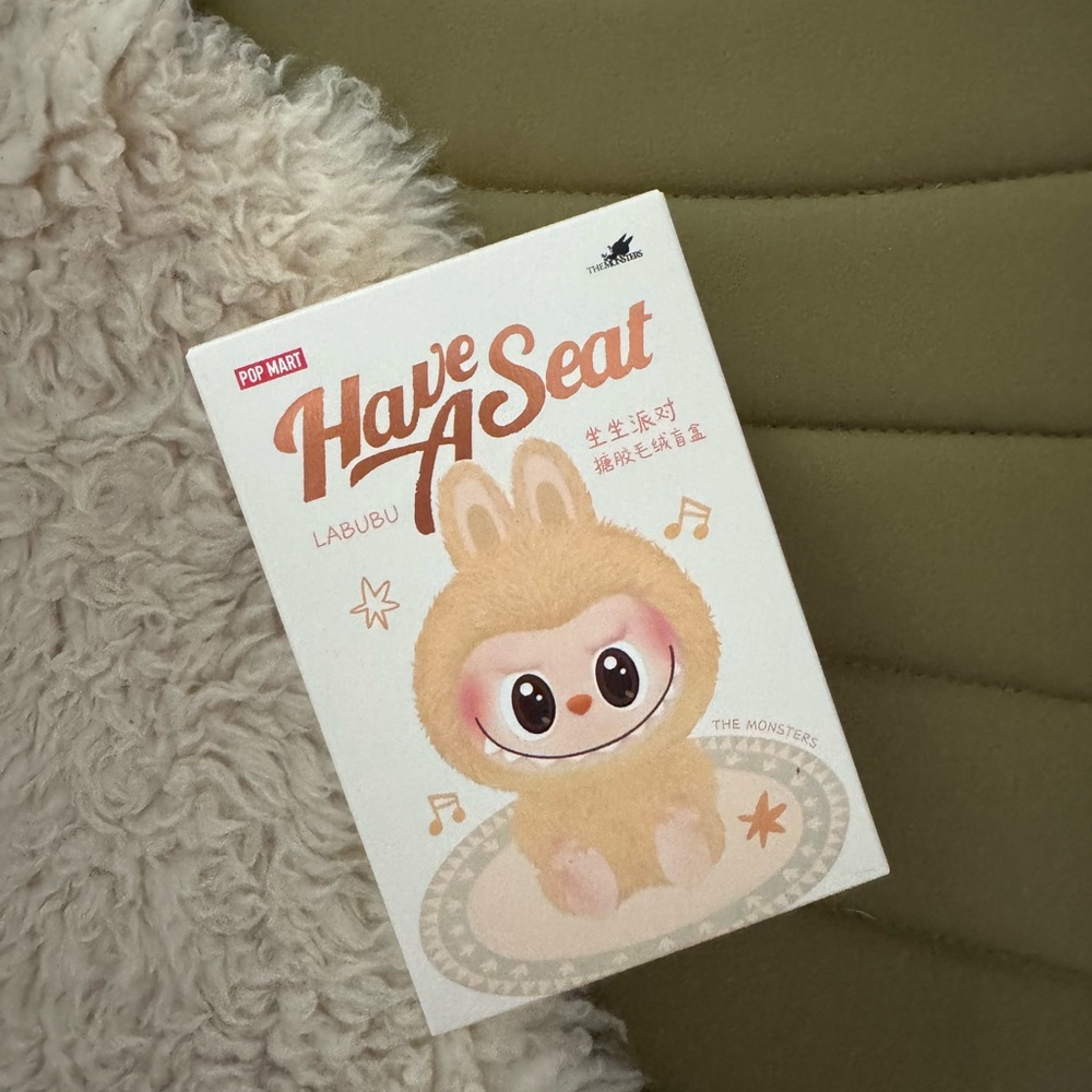 Pop Mart Labubu 'Have A Seat' Ququ